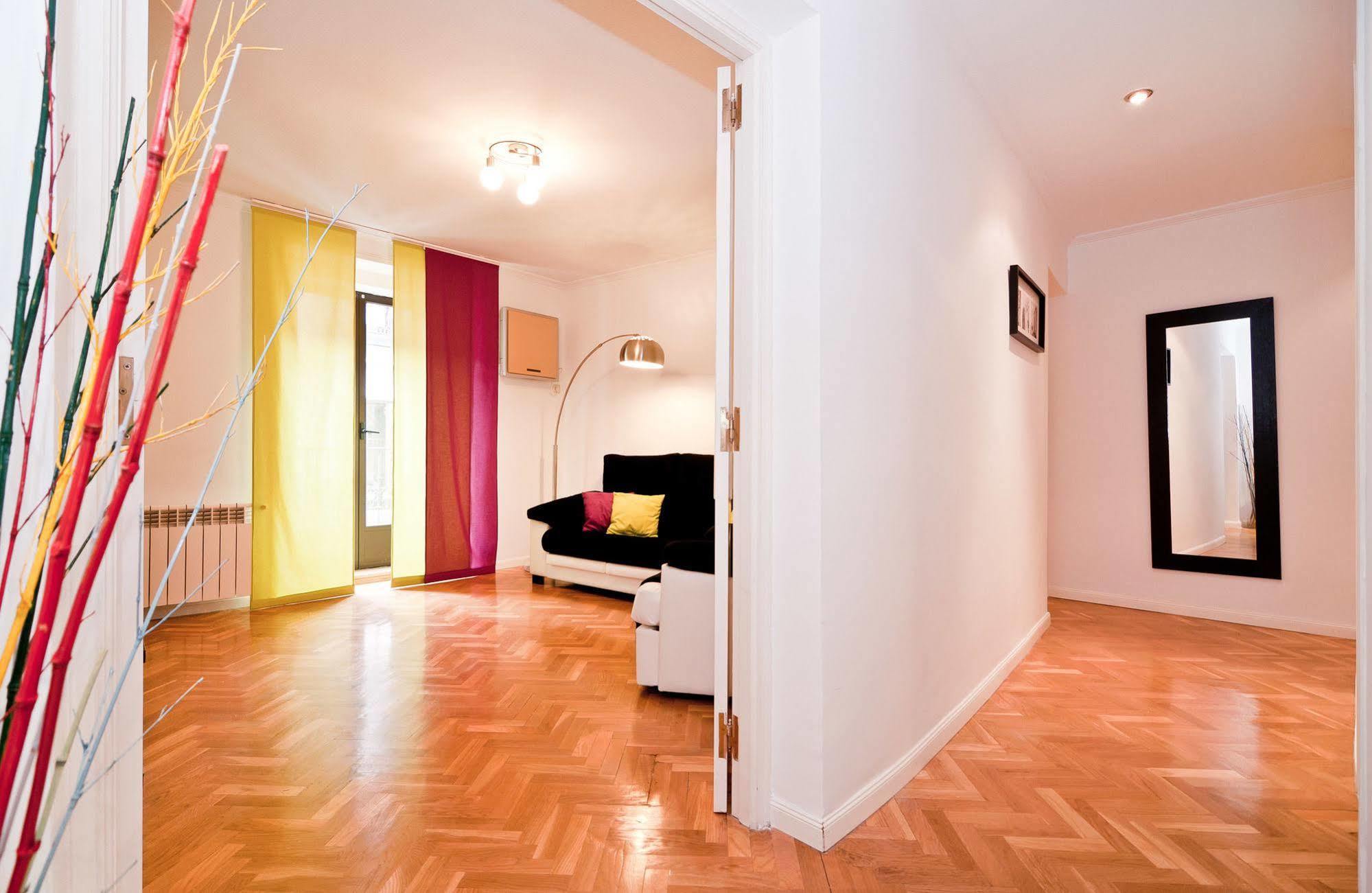 Apartamento Esparteros * Madrid