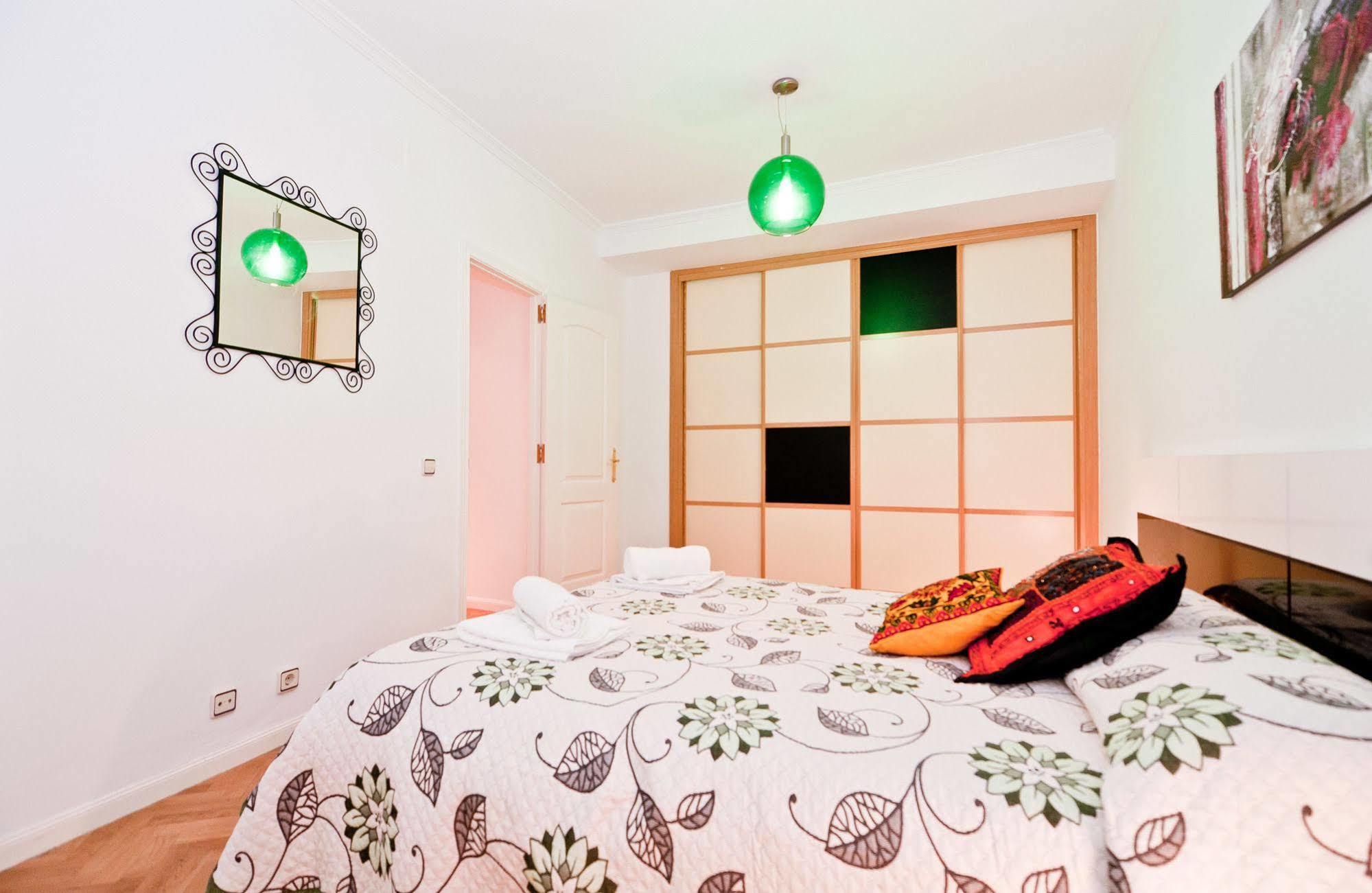 Apartamento Esparteros * Madrid